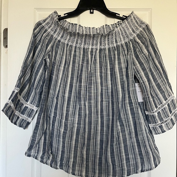 Studio West Tops - NWT Studio West Navy and White Striped 100% cotton linen Embroidered Blouse